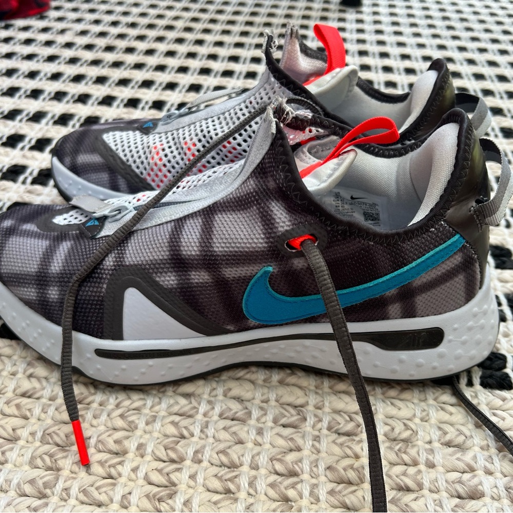 Nike PG4 “Grey Plaid”